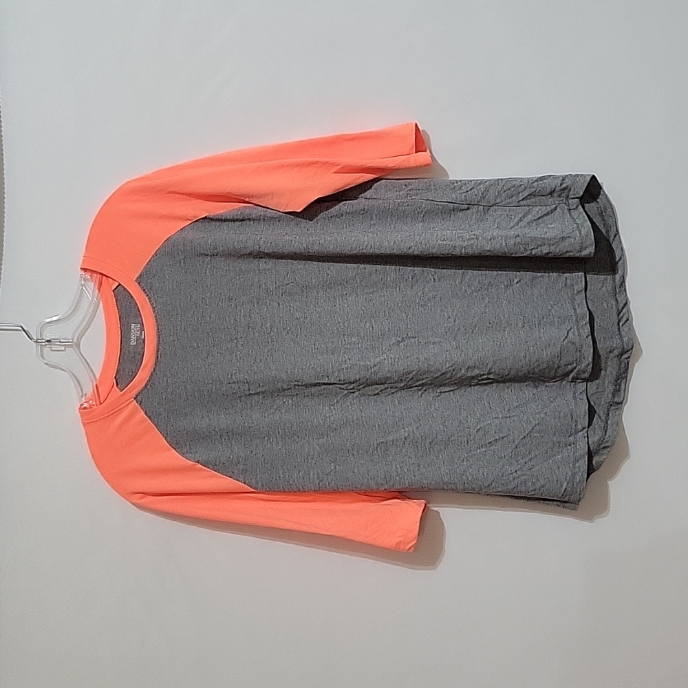 Danskin Now Raglan Tee Size XL NWOT